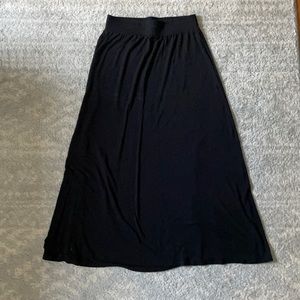 Cat & Jack kids long black skirt. Size XL/14/16